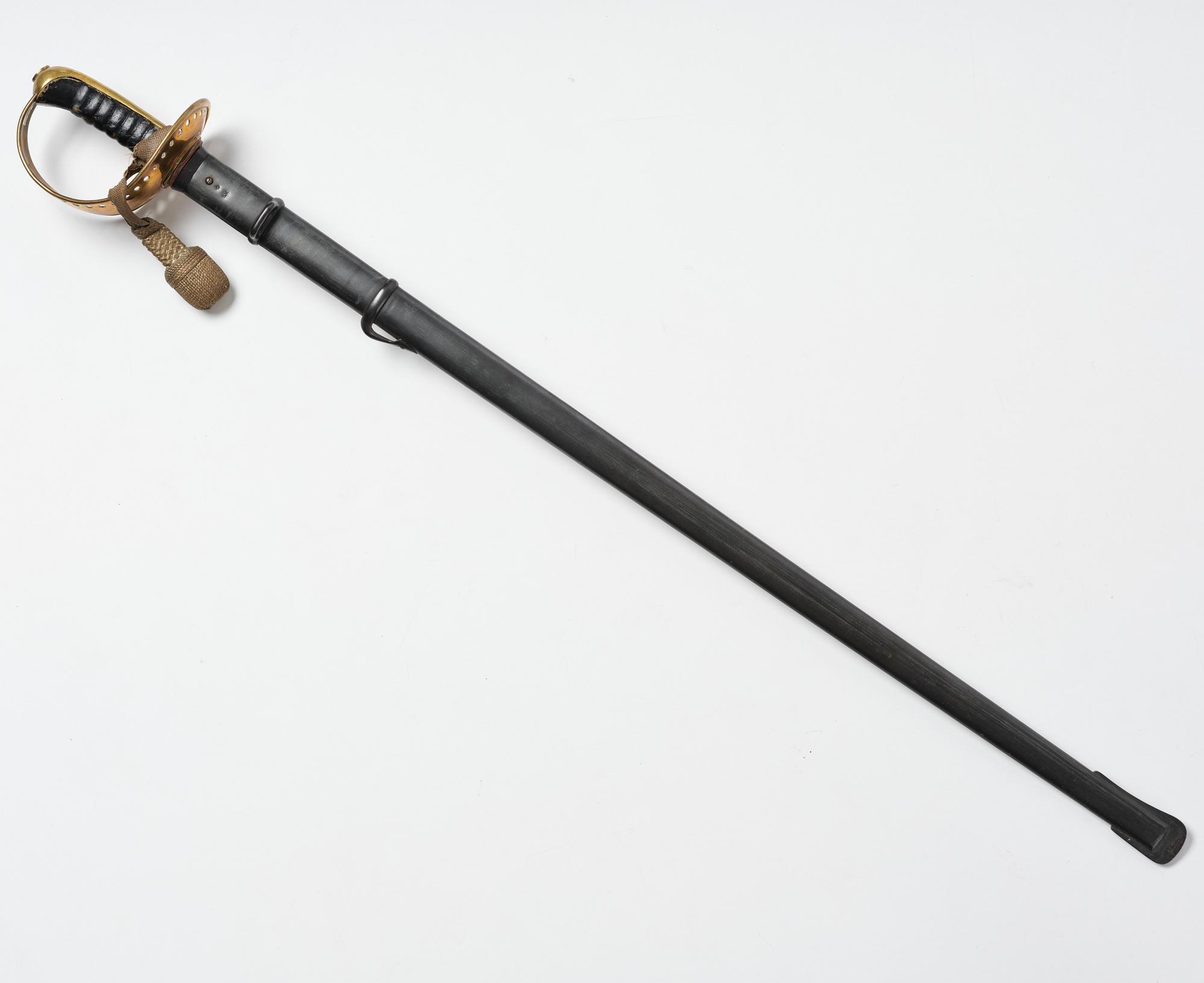 Sabel, svensk, m/1893 för kavalleriet, med balja.