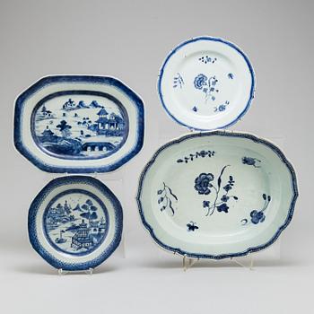 Two blue and white serving dishes, and two blue and white plates, Qing dynasty, 18th Century.