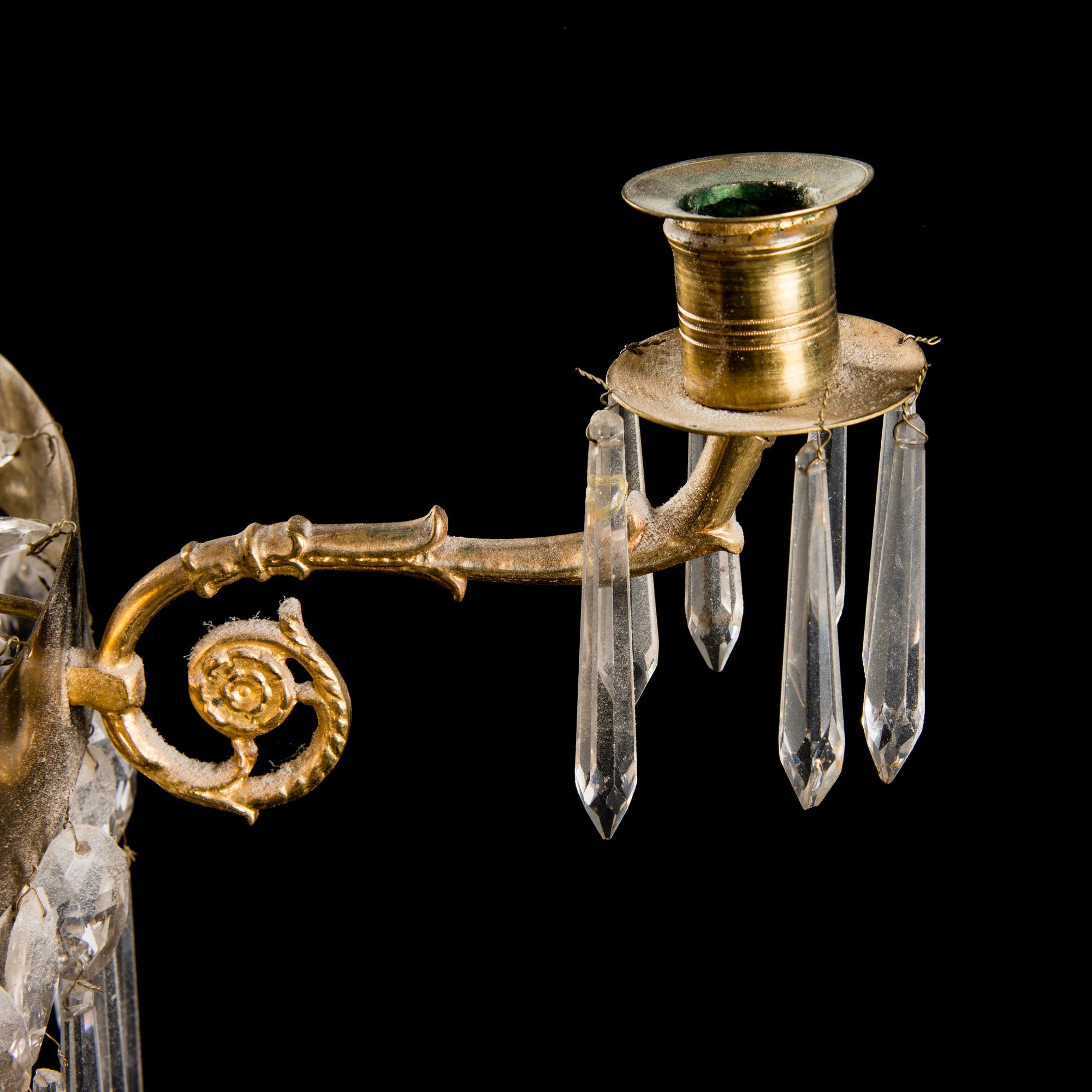 TAKKRONA, 1800-talets slut. Höjd 90 cm.