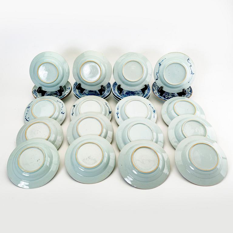 A set of 24 Chinese Qianlong porcelain different dishes.