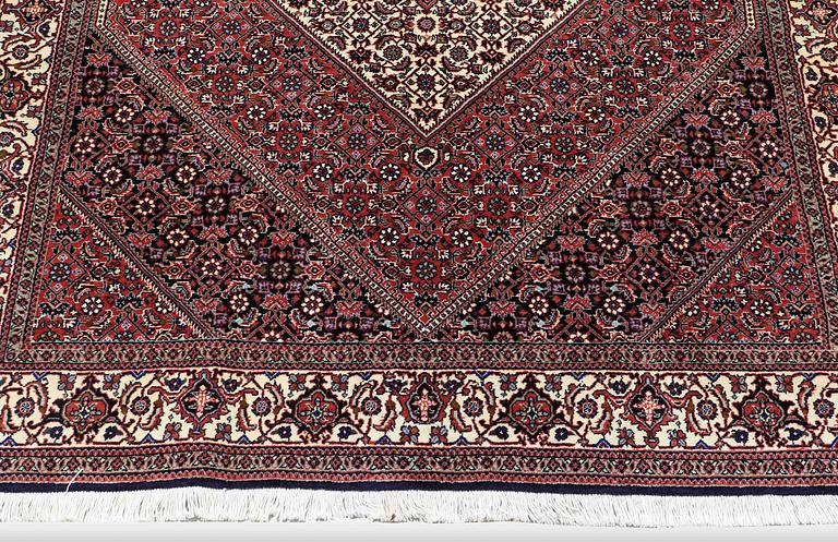 A carpet, Bidjar , so called " Takab ", around 213 x 140 cm.