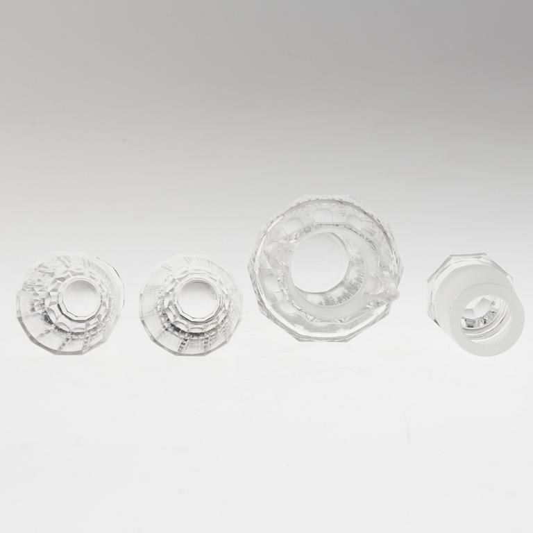 A set of twelve glasses and a cocktailshaker by Elis Berg, Kosta.