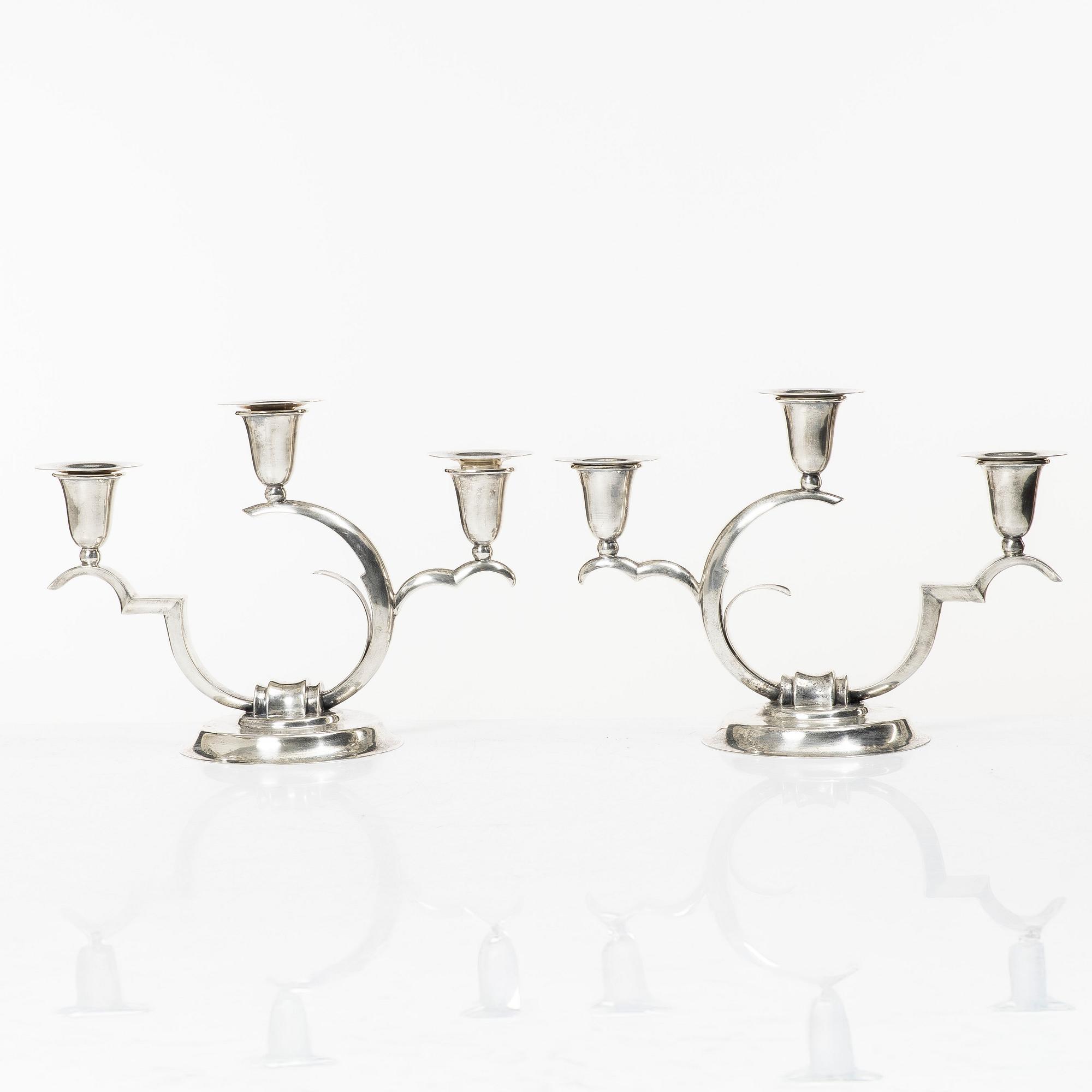 A pair of sterling silver Art Deco candelabras, Salvador de la Serna, Mexico, first half of the 20th century.