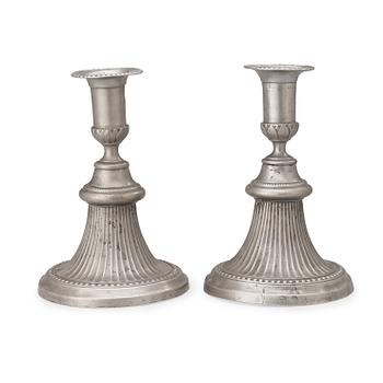 530. A pair of late Gustavian pewter candlesticks by M Artedius 1792.