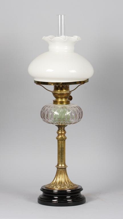 FOTOGENLAMPA, mässing och glas.