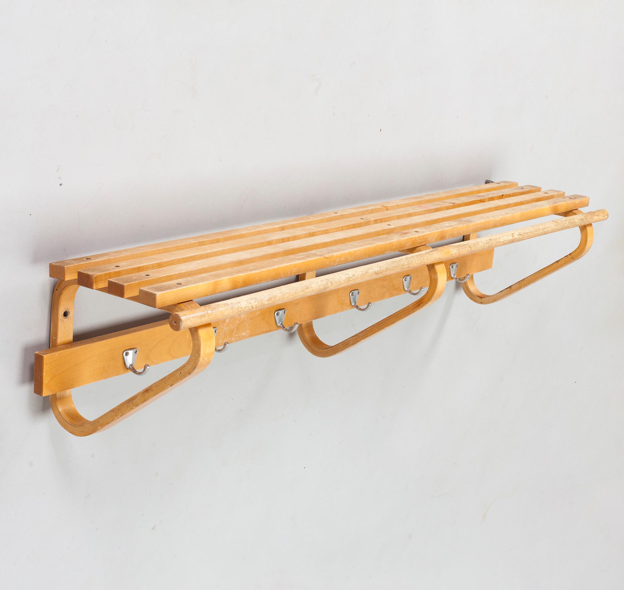 Alvar Aalto, naulakko, 109, Artek 1900-luvun loppu.