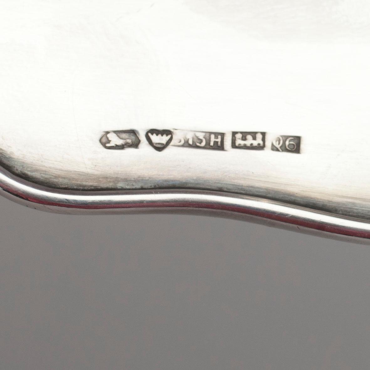 BRÖDKORG, 813 silver, Kultakeskus 1945. Vikt 638 g.