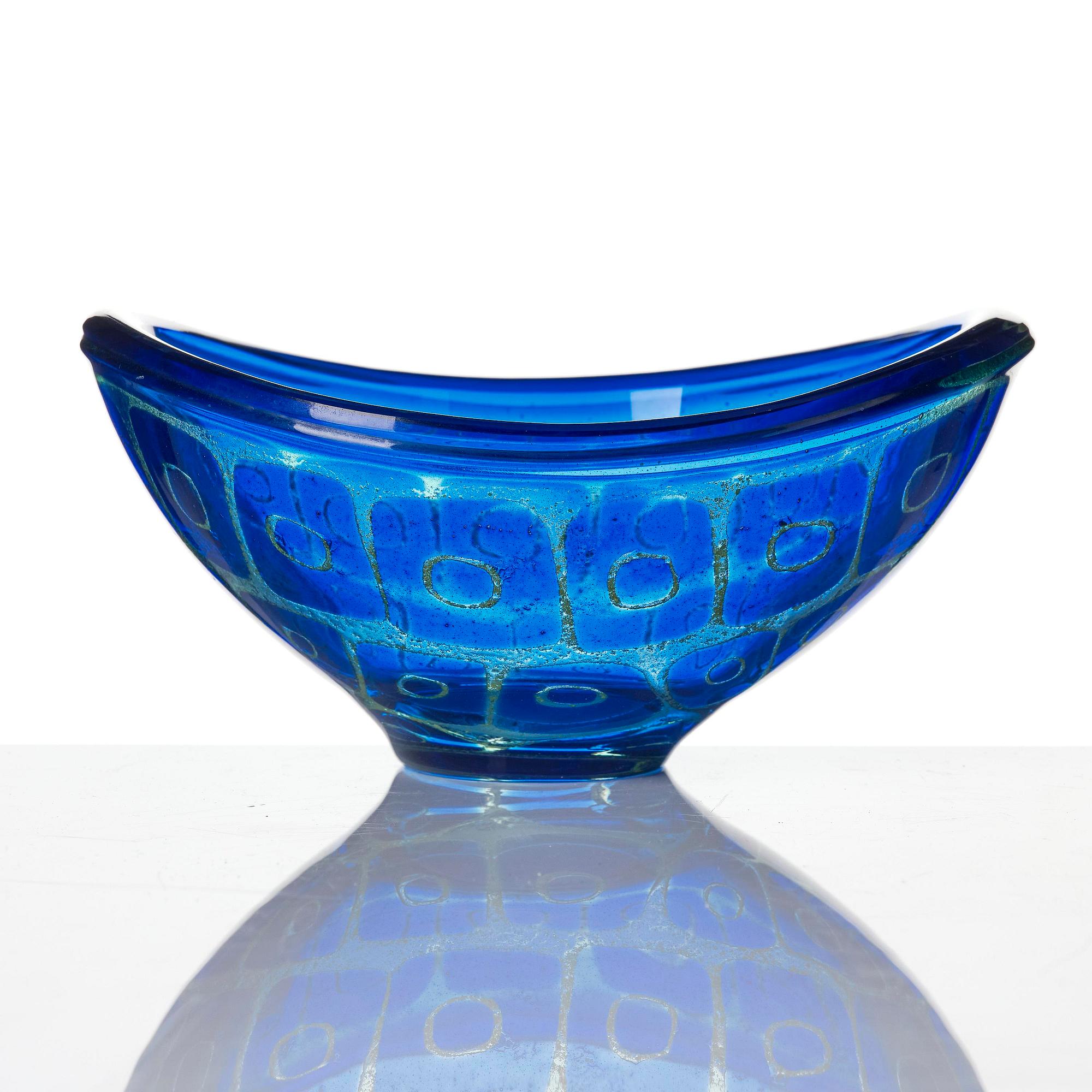Sven Palmqvist, a ravenna glass bowl, Orrefors, Sweden, 1955, no 876.