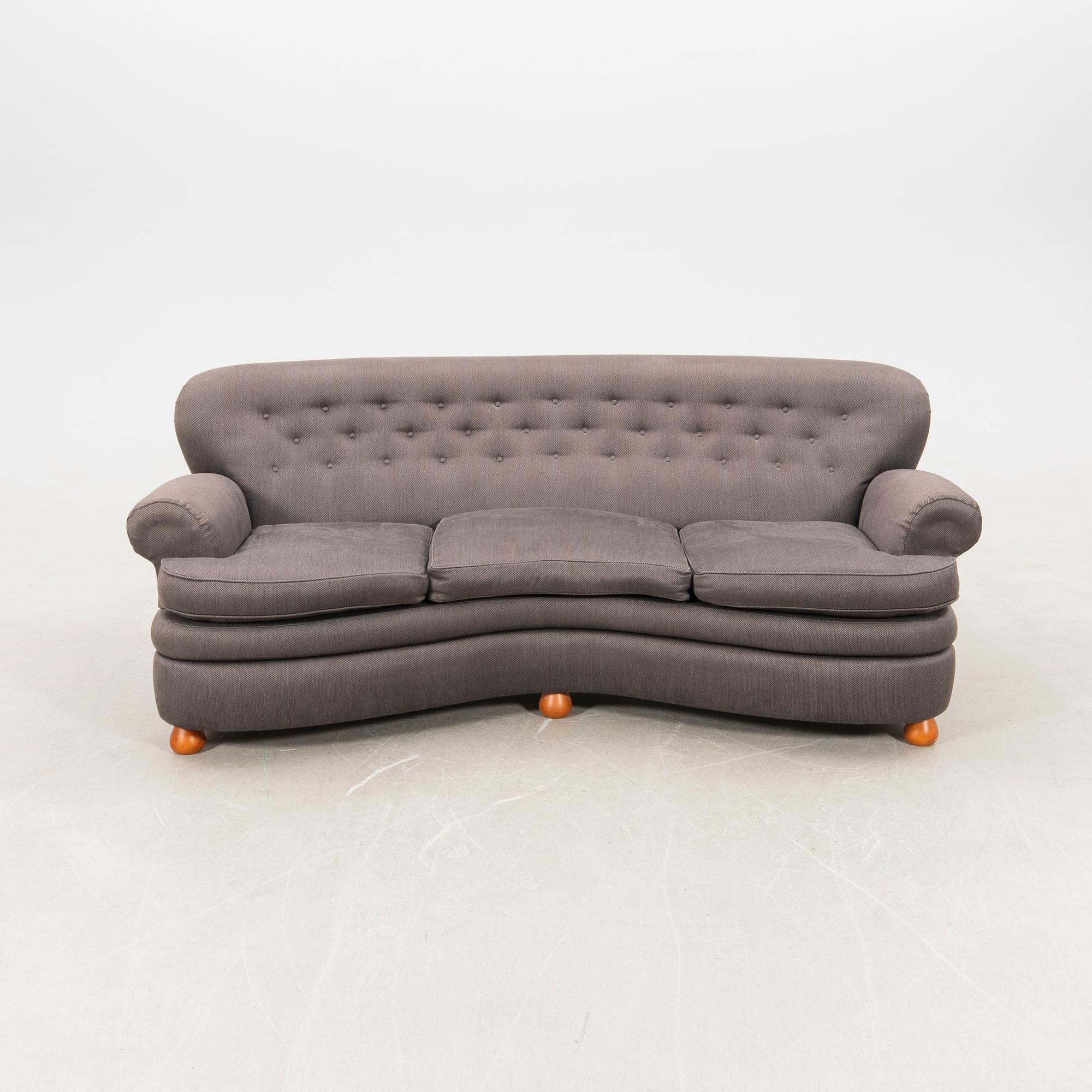 Josef Frank, sofa, model 968 for Svenskt Tenn 2008.