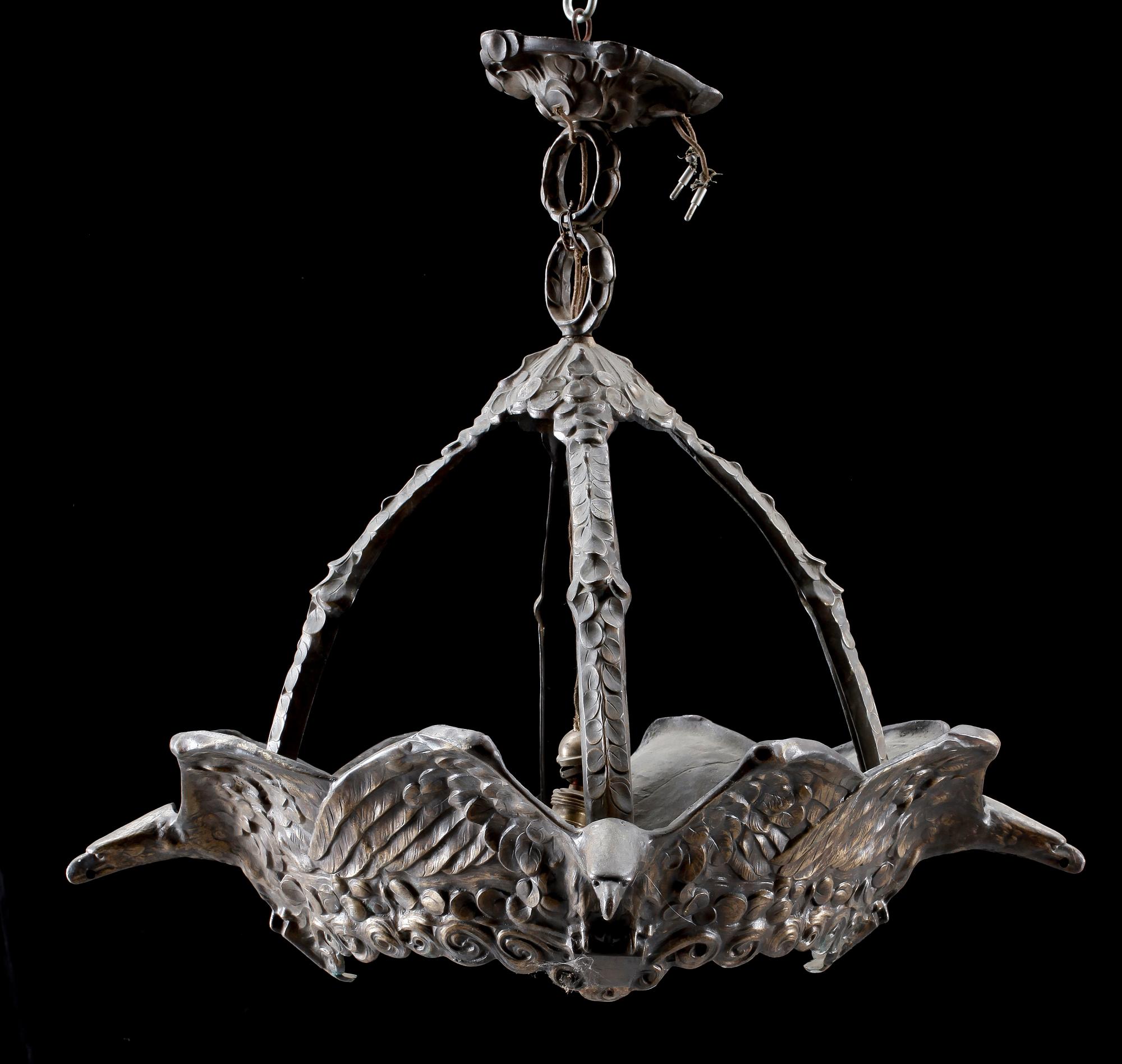 TAKLAMPA, tillskriven Alice Nordin, jugend, Böhlmarks lampfabrik, 1910/20-tal. H 68.