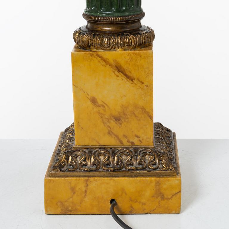 Bordslampor, ett par,  Empirestil, Acanto, Spanien, samtida.