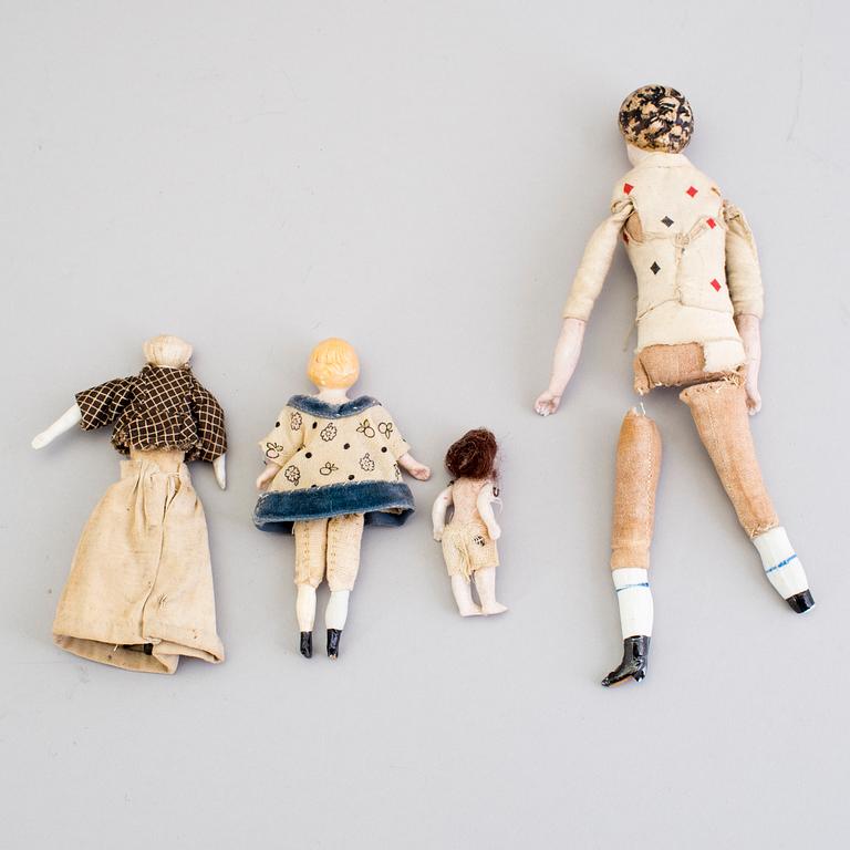 A lot of 12 dolls and doll heads in porcelain Germany early 20th century.