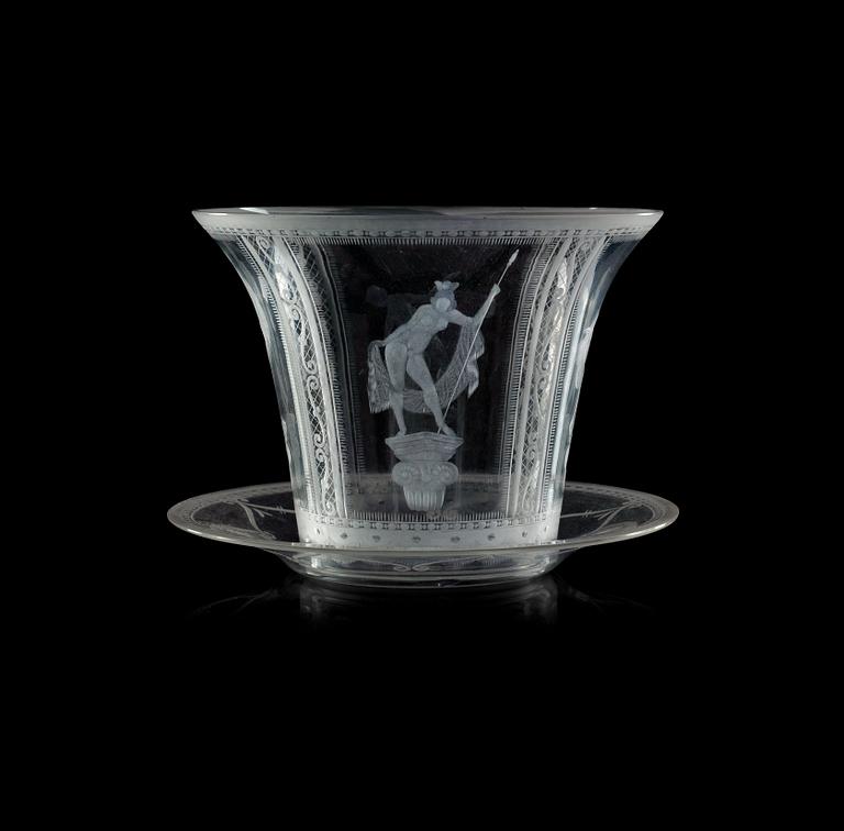 A Simon Gate engraved bowl and stand, Orrefors 1920.