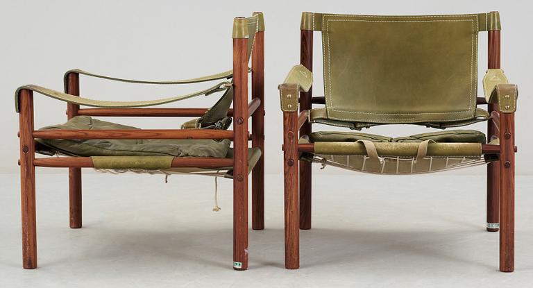 KARMSTOLAR, ett par, "Sirocco", Arne Norell, formgiven 1964.