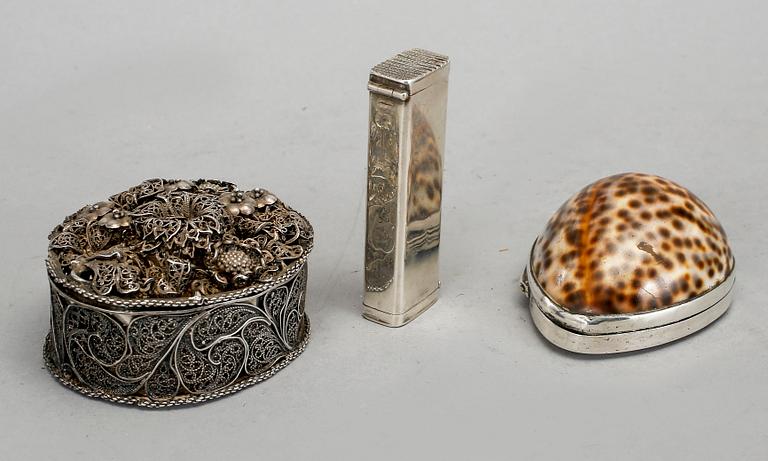 DOSOR, 3 st, silver, Europa, 1800-tal. Total vikt 187 g.