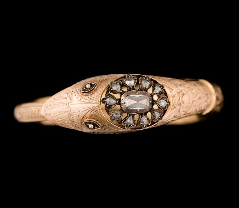 ARMBAND, rosenslipade diamanter, 14K (56) guld. Vilnius 1848.