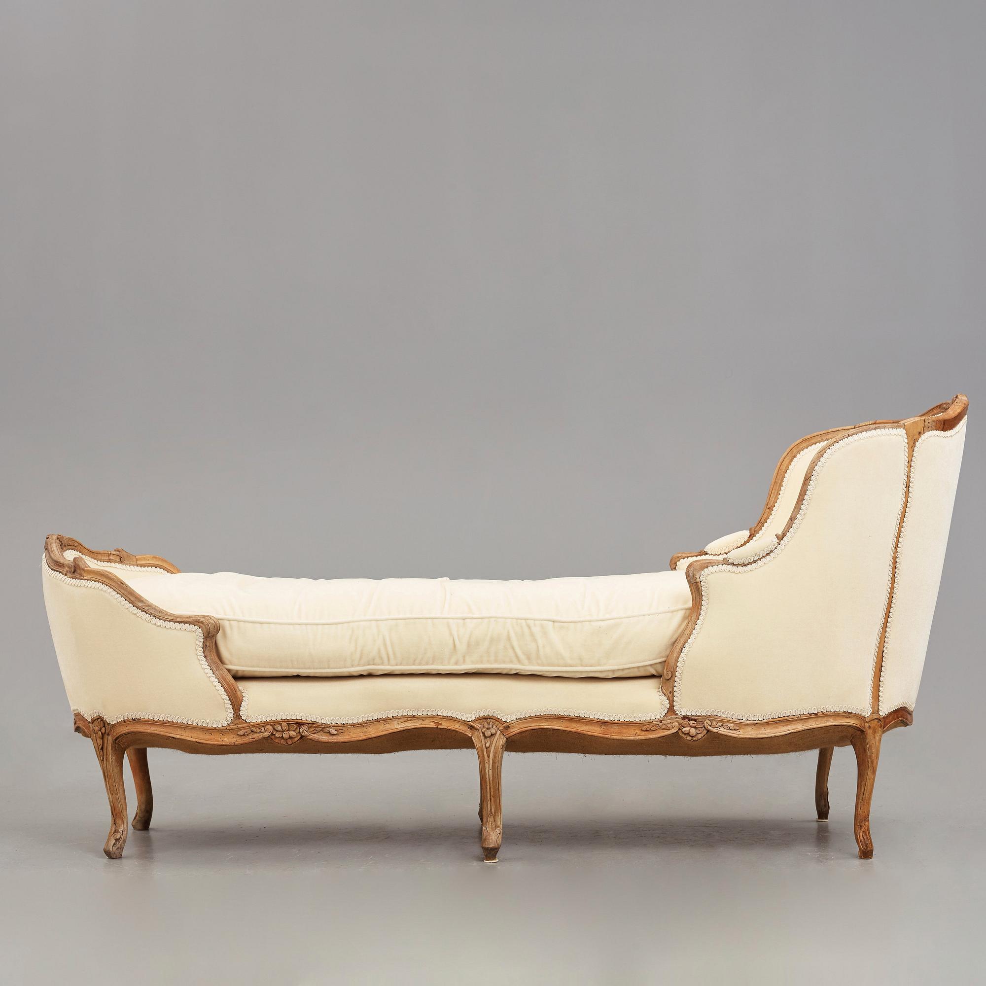 A Louis XV mid 18th century daybed "Lit de repos".
