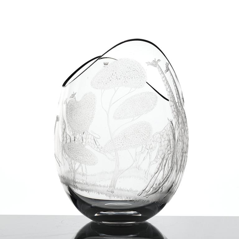 Vicke Lindstrand, an engraved glass vase "Högvilt" (Safari), Kosta, Sweden, 1950-60s.