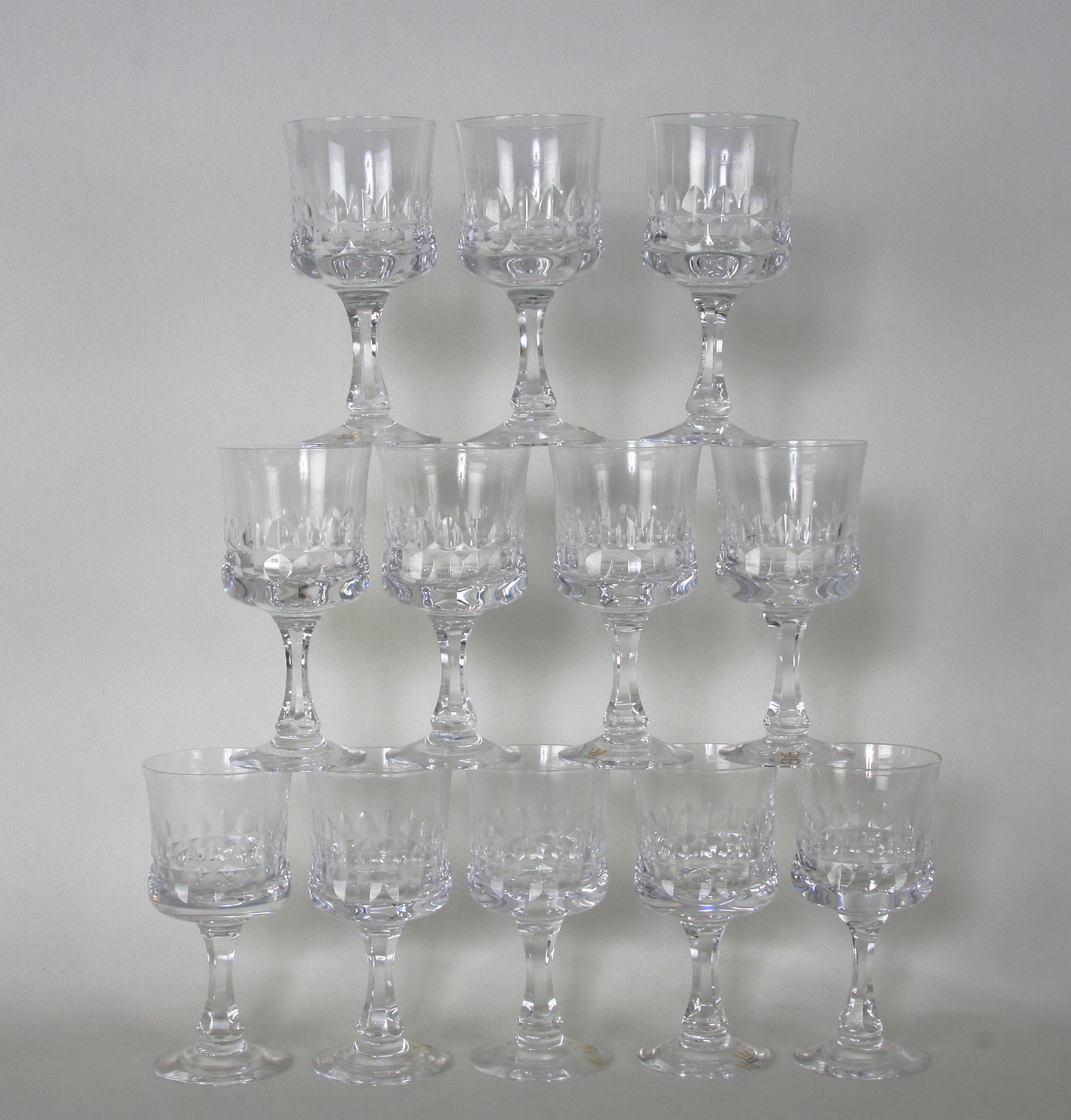 GLASSERVIS, 44 delar, Kosta.