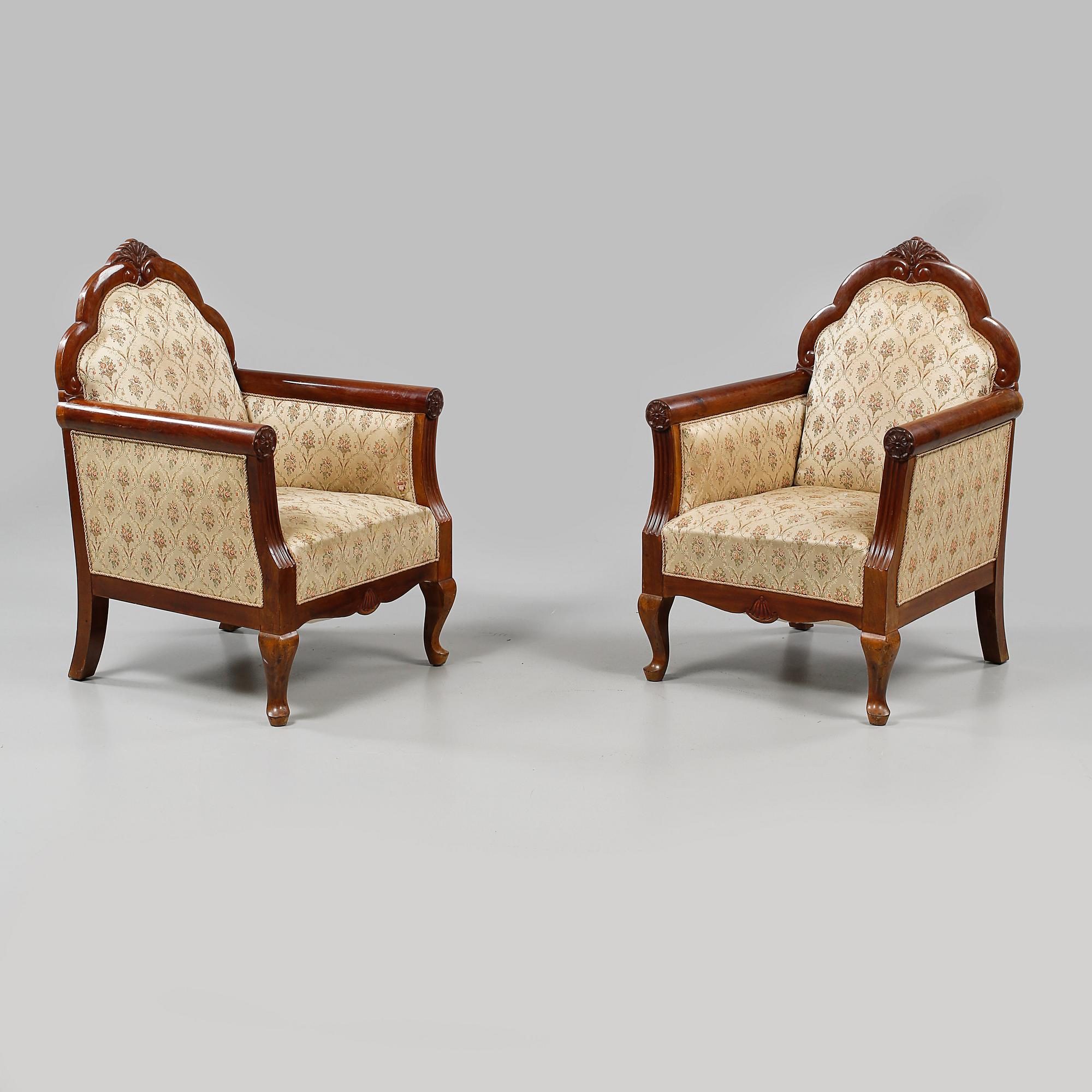 FÅTÖLJER, ett par, 1900-talets början.