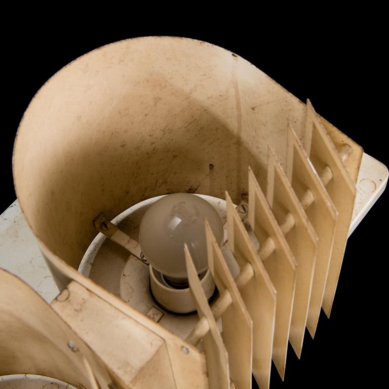 ALVAR AALTO, kattovalaisin, malli AE-7055, Itsu 1960-luku.