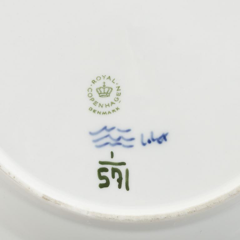 Royal Copenhagen, a 49-piece "Blue Fluted" porcelain service, half and full lace, Denmark.