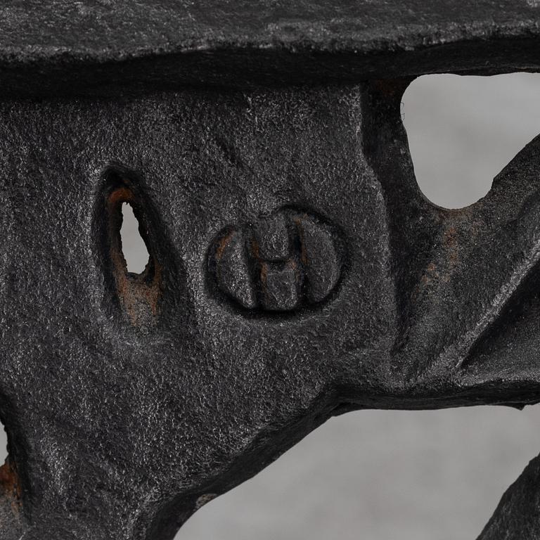A cast iron fire place screen, Olle Hermansson, Husqvarna, from the second half of the 20th century.