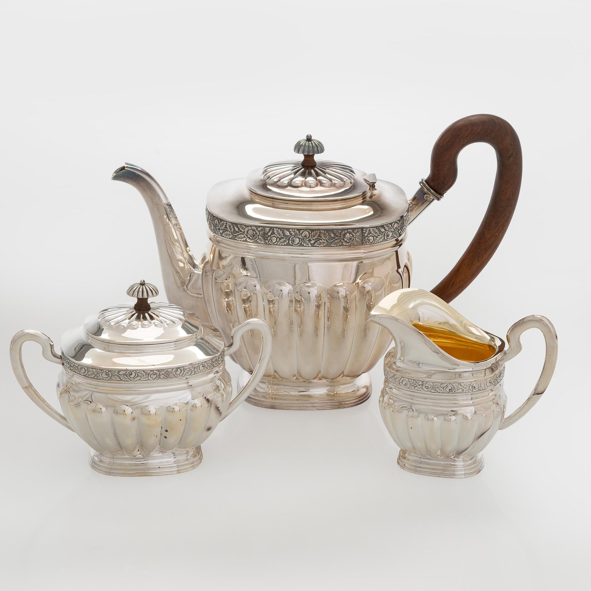 Coffee service, three parts, silver, Kultakeskus Oy, Hämeenlinna,  1976 - 1979.