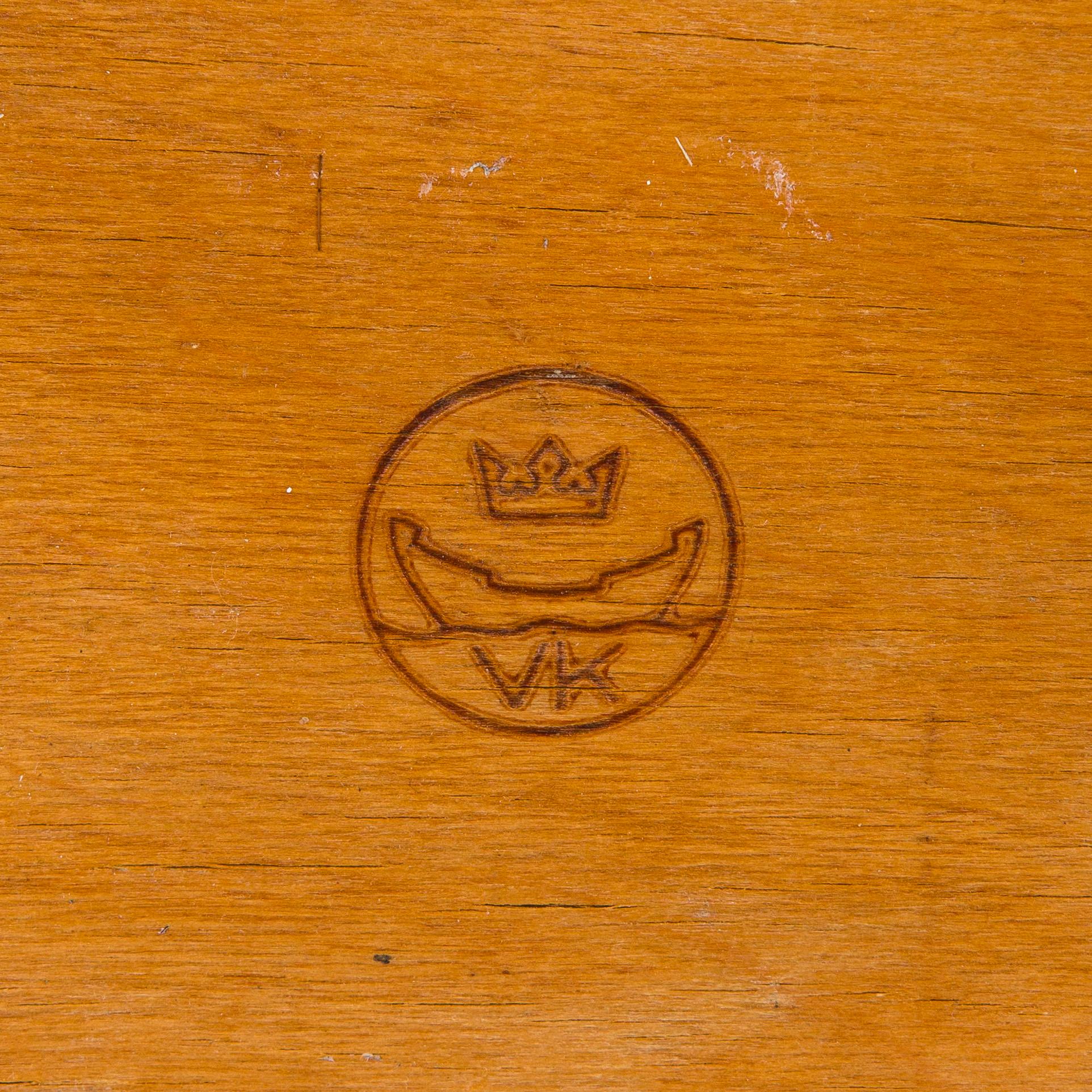 Alvar Aalto, a mid-20th century 'A86' table for O.Y. Huonekalu-ja Rakennustyötehdas A.B.