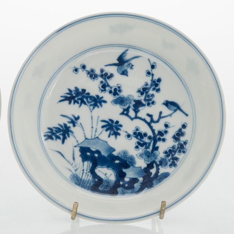 Two 18th-century Chinese porcelain dishes.