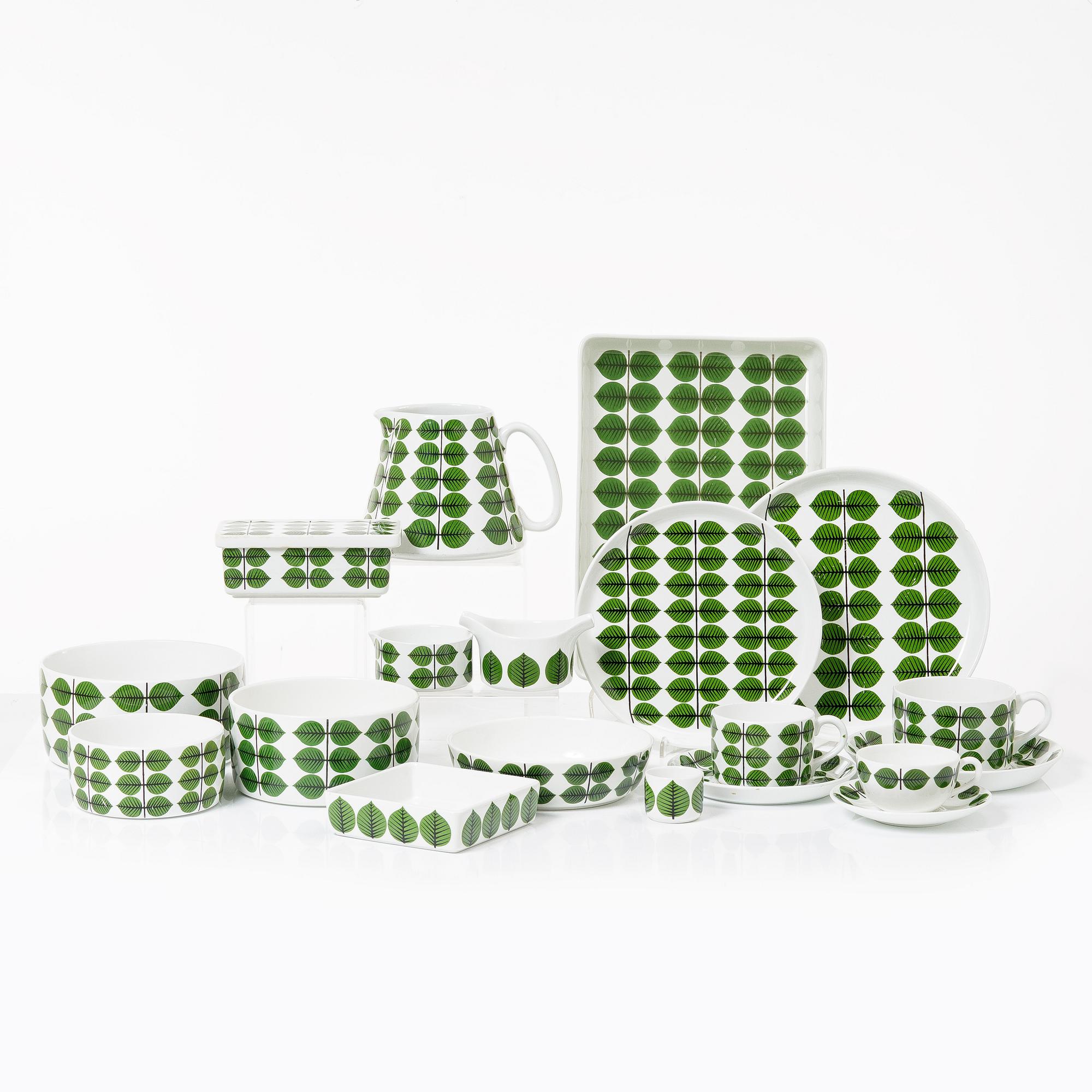 Stig Lindberg, a 77 pieces bone china and stoneware service, "Berså", Gustavsberg.