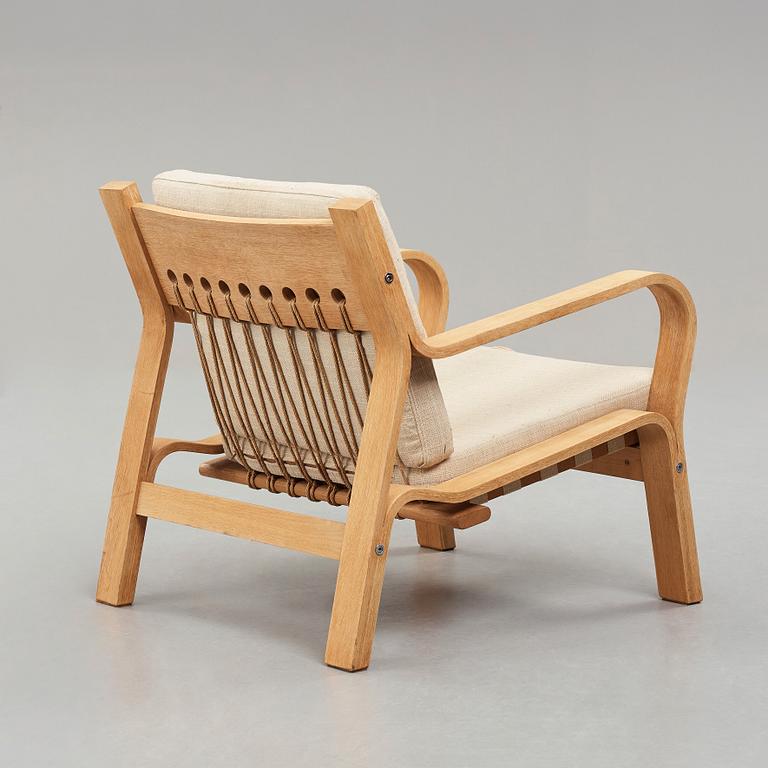 HANS J WEGNER, an easy chair model "GE 271", Getama, Denmark 1960's.