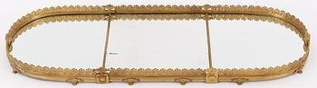 BORDSPLATEAU. Empirestil, 1800-talets andra hälft.