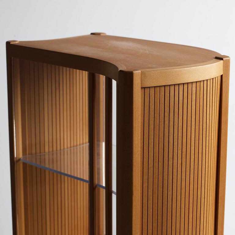 James Krenov, in the manner of, a wooden showcase cabinet, Sweden mid 20th century.