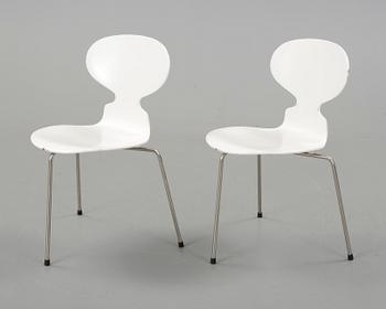 STOLAR, ett par, "Myran, Arne Jacobsen, Fritz Hansen, 1900-talets andra hälft.