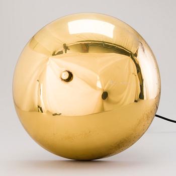 A mid-20th century table lamp for Itsu, Finland.