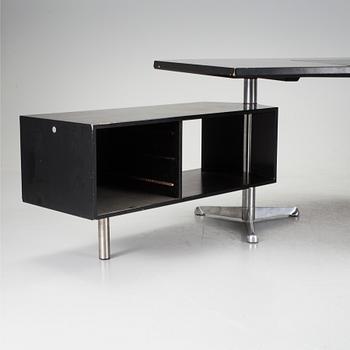 A "Teclino" desk by Osvaldo Borsani for Tecno, Italy.