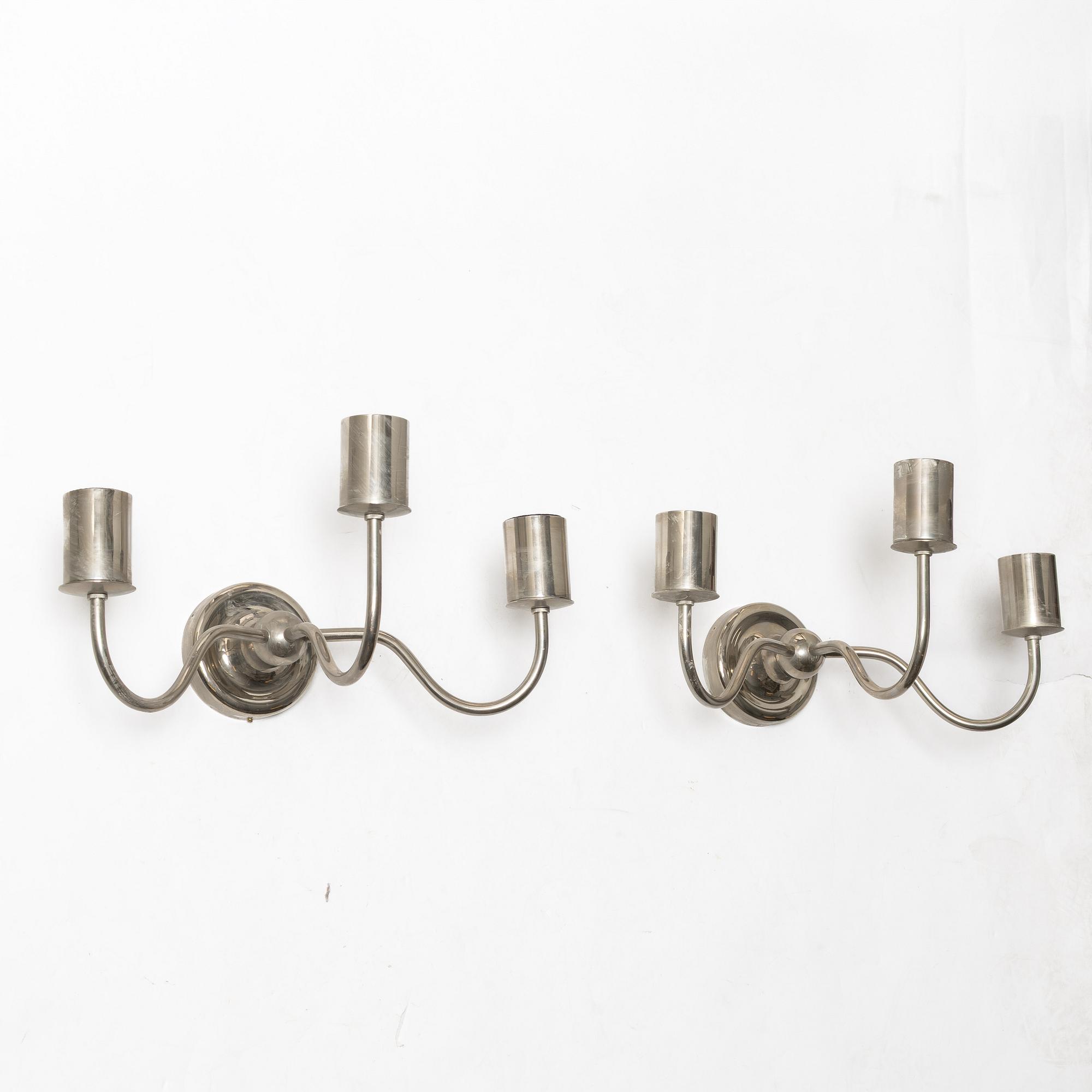 Josef Frank, a pair of model 2571/3 wall lamps, Svenskt Tenn.