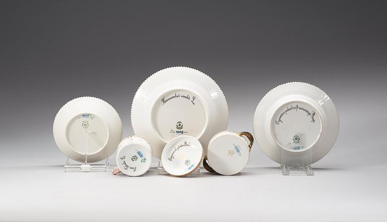 KAFFESERVIS, 14 delar, porslin. "Flora Danica", Kungl. Dansk, 1900-tal.