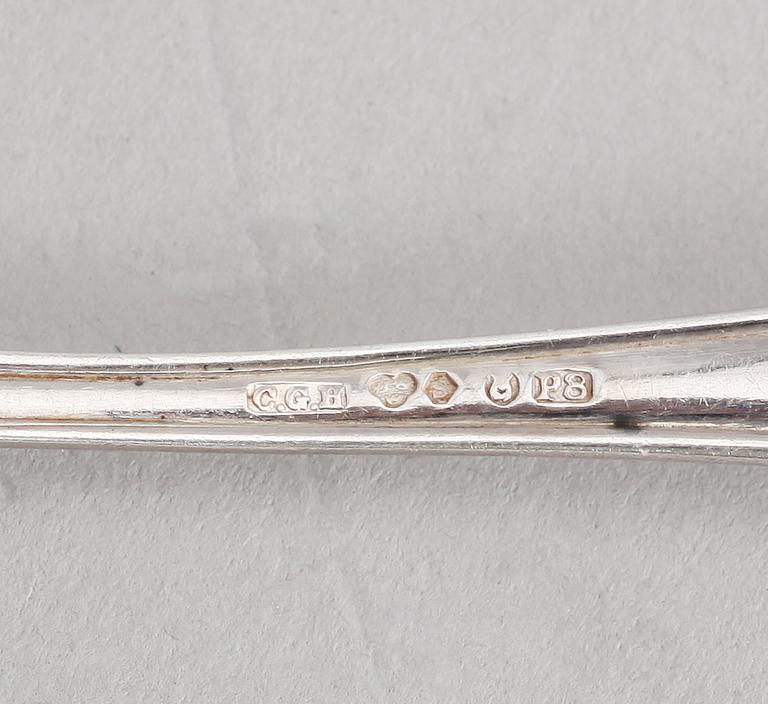 KAFFE- OCH MOCKASKEDAR, 27 st, silver, olika modeller, 1900-tal. Vikt ca 268 gram.