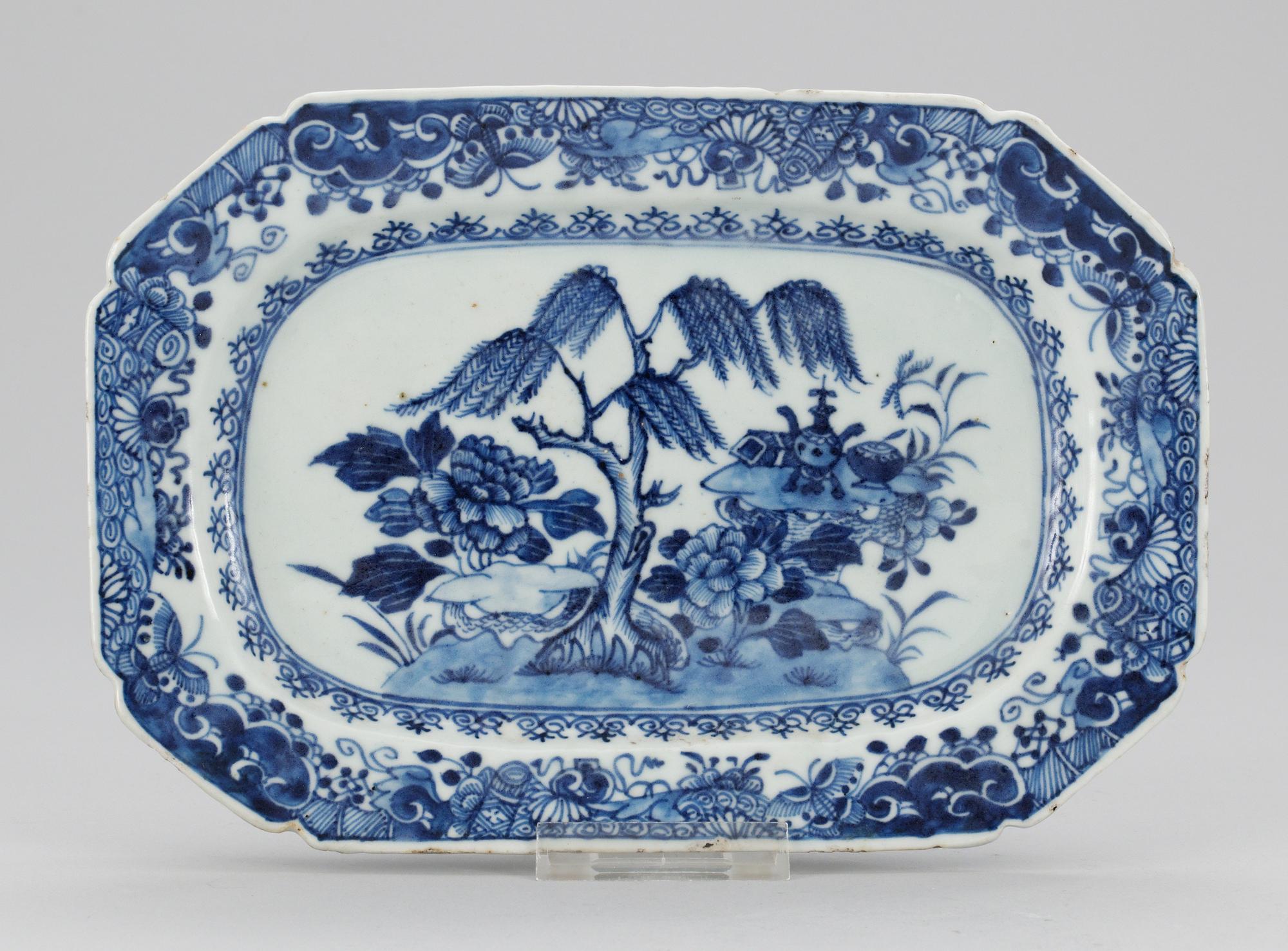 STEKFAT, kompaniporslin. Qing dynastin, Qianlong (1736-95).