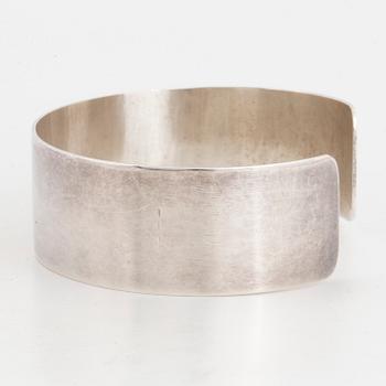 WIWEN NILSSON, silver bangle.