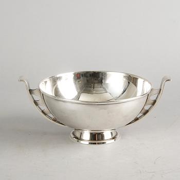 Ulla Fogelklou-Skogh, bowl, nickel silver.