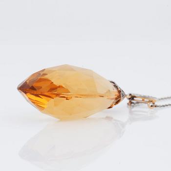 A circa 90.00 ct briolette-cut citrine and rose-cut diamond necklace.