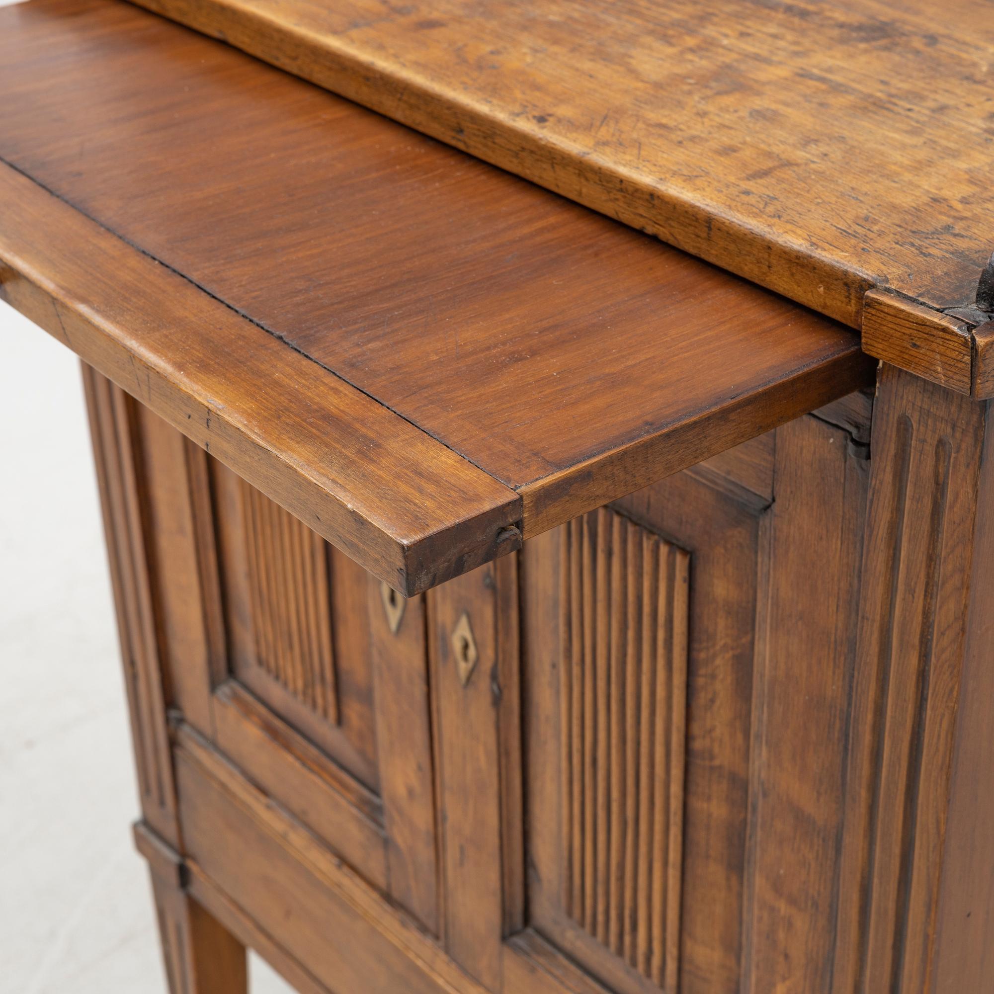 A late Gustavian bedside table from around the year 1800.