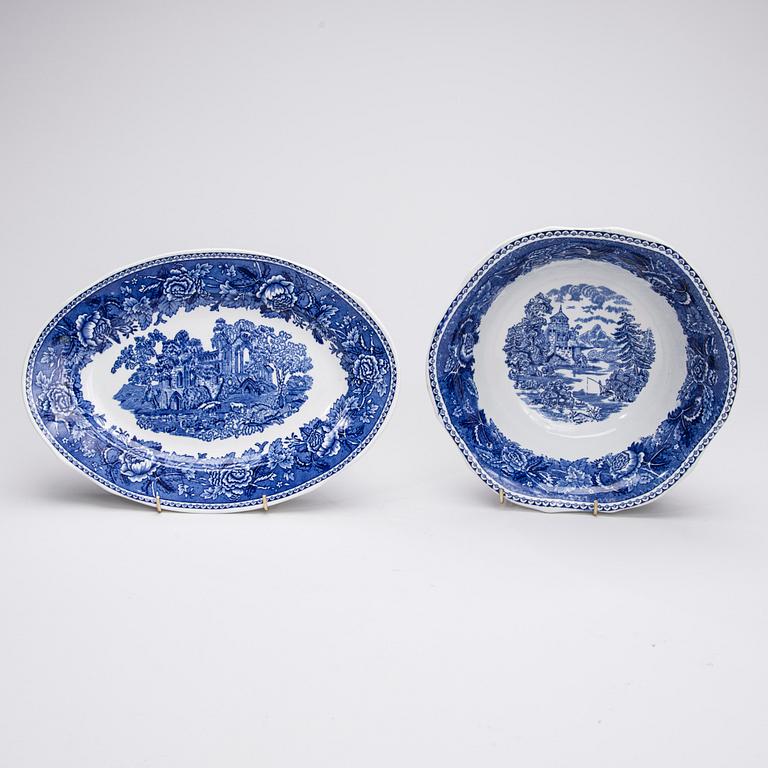 ASTIASTO, 86 osaa, posliinia, "Maisema" Arabia, 1964-1971.