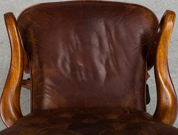 A mid 20th century chair.