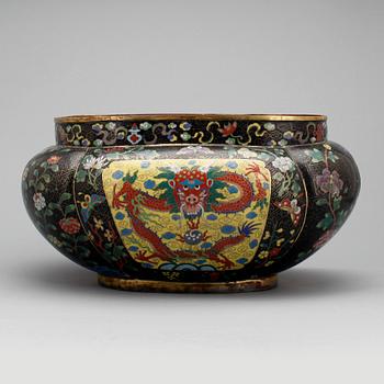 YTTERFODER, cloisonné, Kina, 1900-tal.