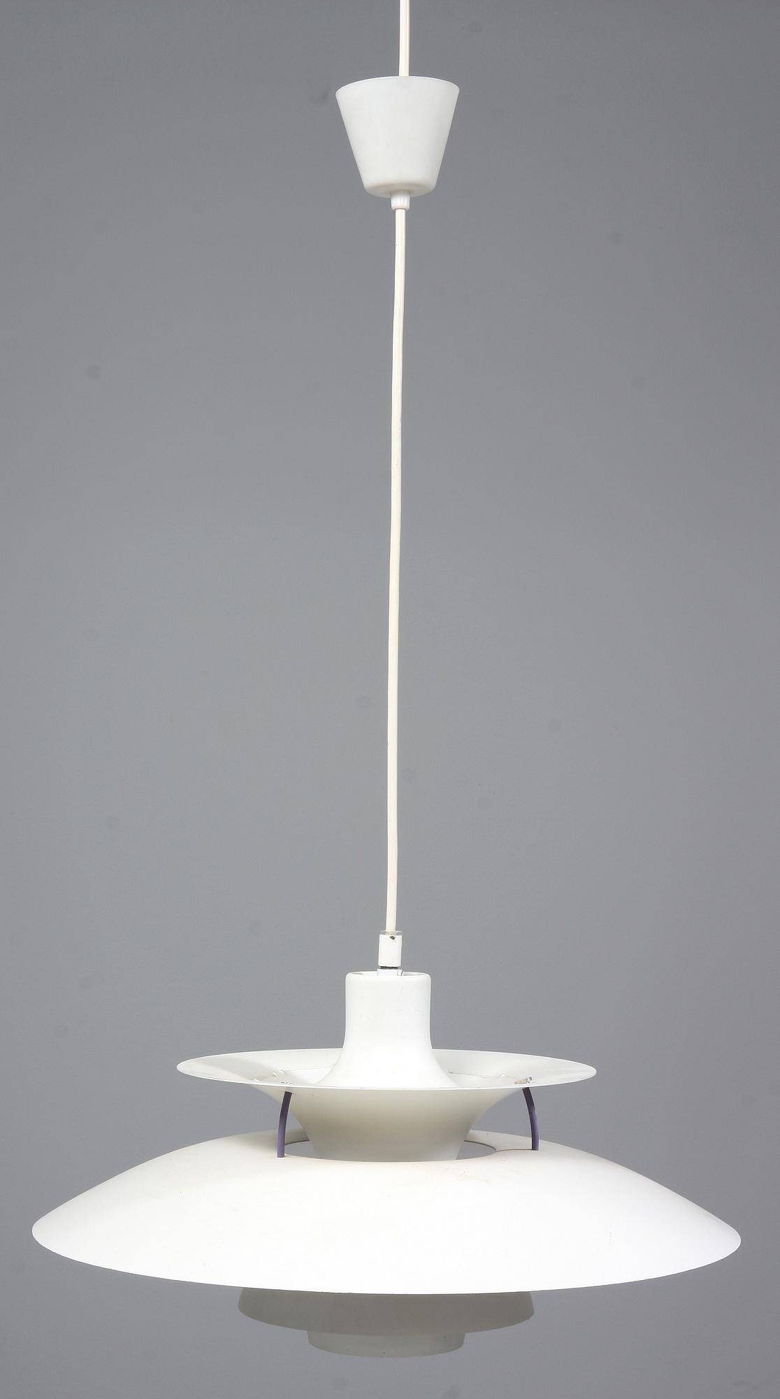TAKLAMPA, "PH 5", Poul Henningsen för Louis Poulsen. Diam 50, h 28,5.