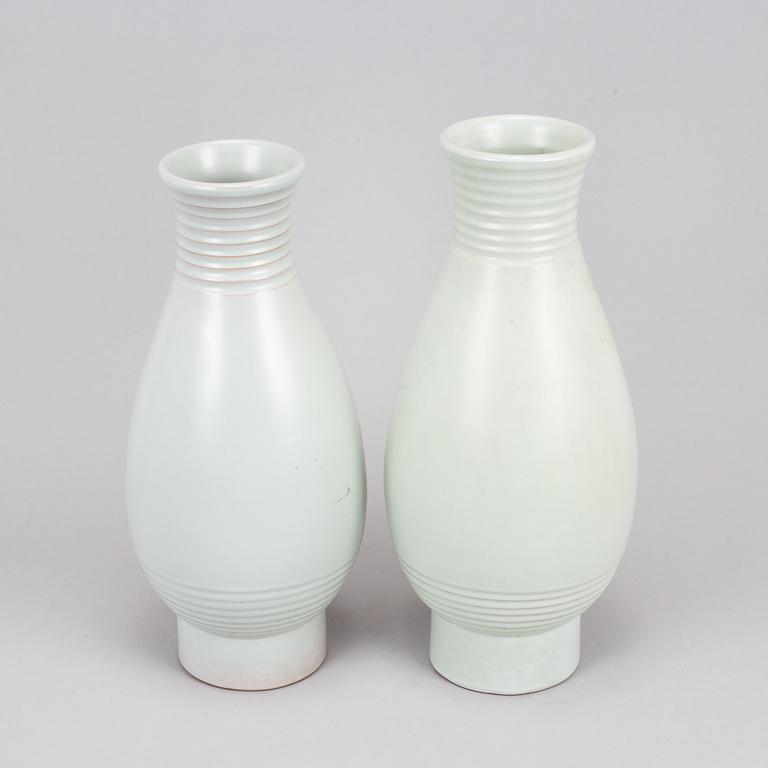 Ewald Dahlskog, two similar faiance vases,  Bo Fajans.